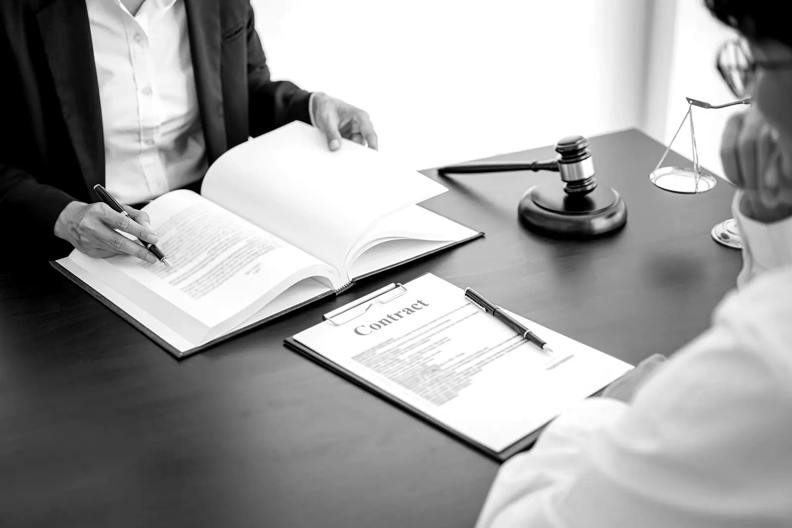 Ärztin und Patient im Gespräch